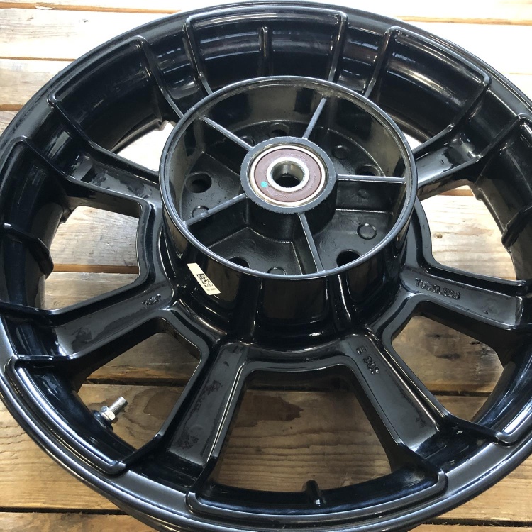 Indian Scout Bobber rear wheel with bearings